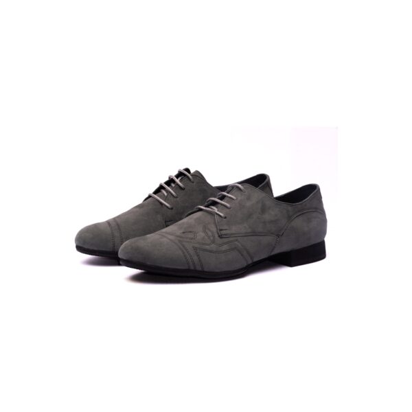Art. 2020 – Gamuza gris y hilo negro